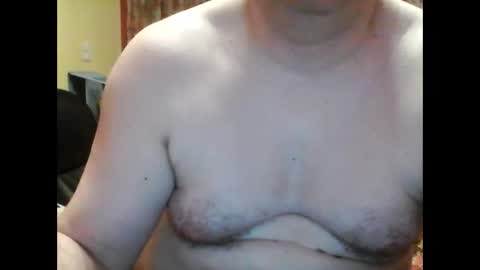 Snapshot of kevin803908 chatting on 10.13.25 kevin803908 online show from 10.13.25