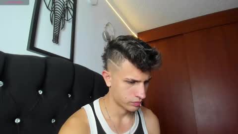 Kevin Ahs online show from 12.04.25