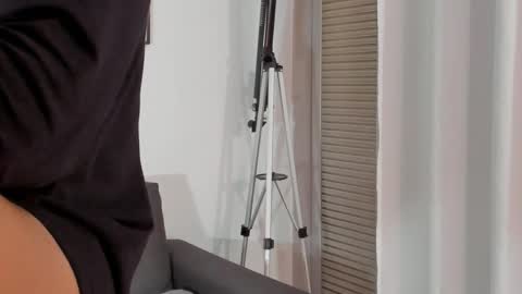 Snapshot of kevin_lance chatting on 12.02.25 Kevin Lance online show from 12.02.25