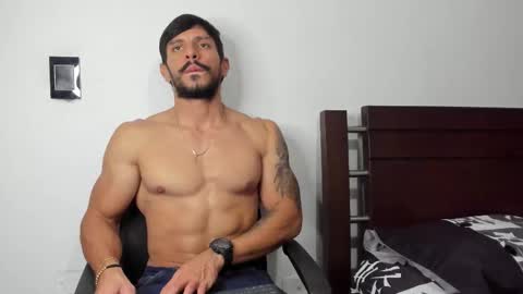 kevin_malone22 online show from 12.15.25