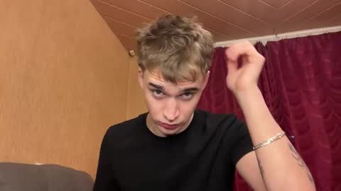 Snapshot of kevin_martin8 chatting on 11.26.25 Kevin Martin online show from 11.26.25