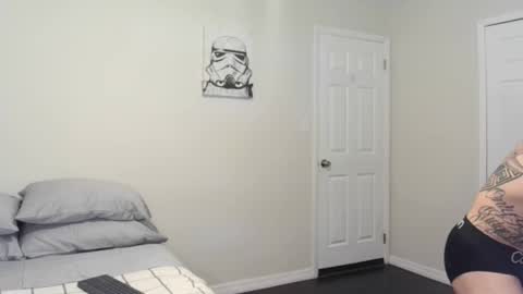 Snapshot of kevinkham chatting on 09.21.25 kevinkham online show from 09.21.25