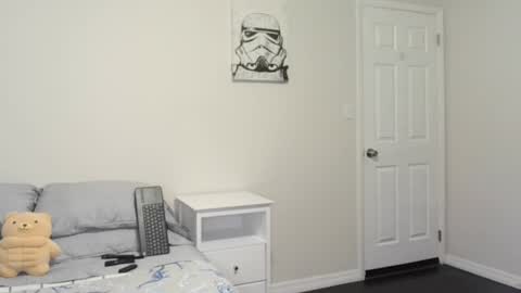 Snapshot of kevinkham chatting on 09.24.25 kevinkham online show from 09.24.25