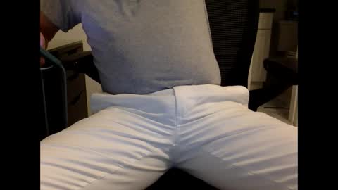 Snapshot of kevinkunze chatting on 03.12.25 KevinKunze online show from 03.12.25