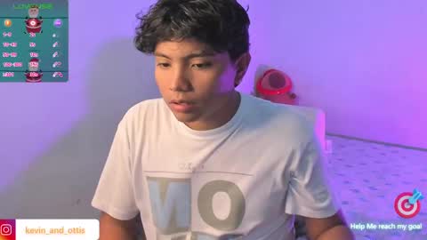 kevin and ottis online show from 12.25.24