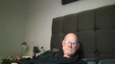 kevlooking4sez online show from 05.20.26