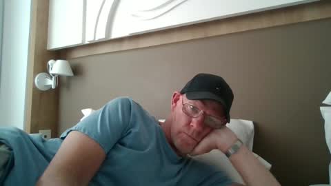 kevlooking4sez online show from 06.15.26
