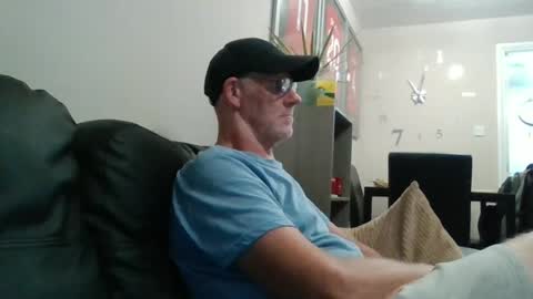 kevlooking4sez online show from 06.26.26