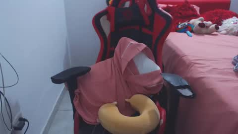 Sandy Saenz online show from 12.25.24