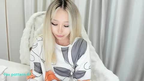 KHAESOO3 Yuna online show from 03.09.25