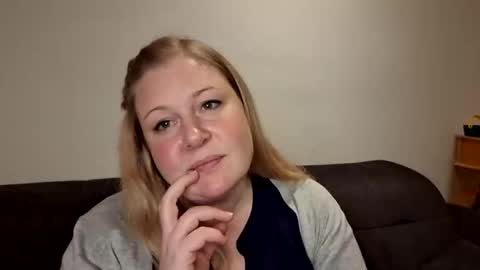 khaleesi0890 online show from 11.09.25