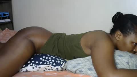 Snapshot of khalidnatasha chatting on 02.22.25 khalidnatasha online show from 02.22.25