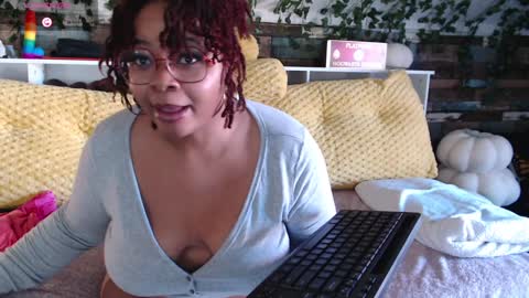 Khaya online show from 01.04.25