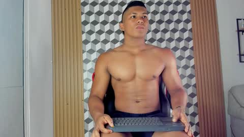 khen_west1 online show from 02.28.25