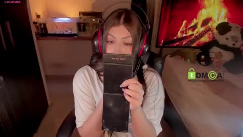 Khi.  online show from 02.25.25