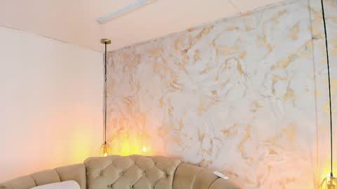 Khloe online show from 04.02.26