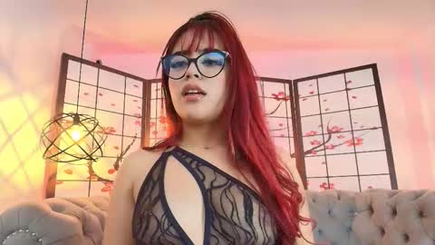 khloejohnson online show from 11.26.25