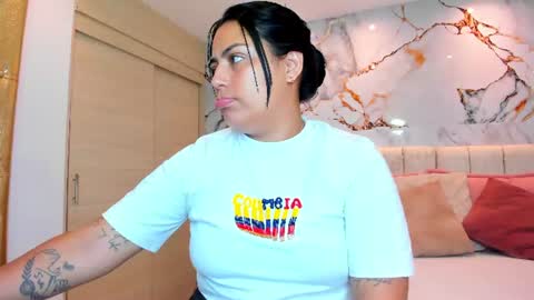 Snapshot of kiana_cream chatting on 07.14.26 N M online show from 07.14.26