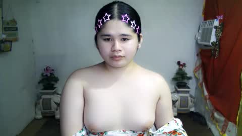 Snapshot of kianna_schmitz chatting on 10.02.25 Your SweetGirl Ts online show from 10.02.25