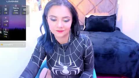 Snapshot of kiara_cruz__ chatting on 10.23.25 kiara Cruz online show from 10.23.25