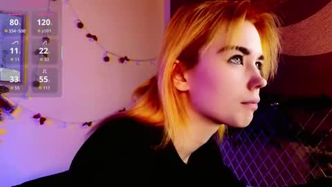 Snapshot of kiara_dream chatting on 01.06.26 Kira online show from 01.06.26