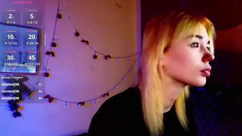 Snapshot of kiara_dream chatting on 01.09.26 Kira online show from 01.09.26