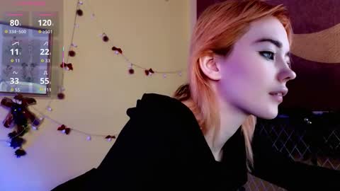 Snapshot of kiara_dream chatting on 01.16.26 Kira online show from 01.16.26