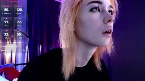 Snapshot of kiara_dream chatting on 01.31.26 Kira online show from 01.31.26