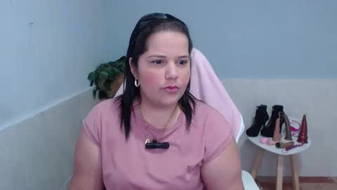 Snapshot of kiara_scottt chatting on 01.07.25 Kiara online show from 01.07.25