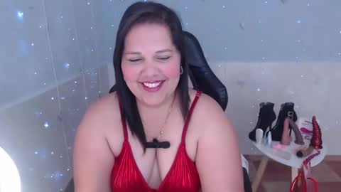 Snapshot of kiara_scottt chatting on 02.14.25 Kiara online show from 02.14.25