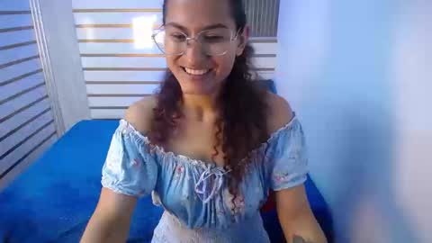 Snapshot of kiara_valmont chatting on 03.14.26 kiara valmont online show from 03.14.26