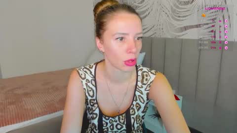 Snapshot of kiaracoule chatting on 11.14.25 Kiara online show from 11.14.25