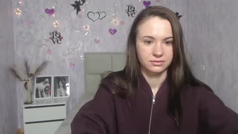 Snapshot of kiaracriegs chatting on 02.18.25 Kara online show from 02.18.25