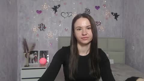 Snapshot of kiaracriegs chatting on 03.09.25 Kara online show from 03.09.25