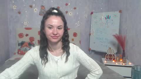 Snapshot of kiaracriegs chatting on 11.14.25 Kara online show from 11.14.25