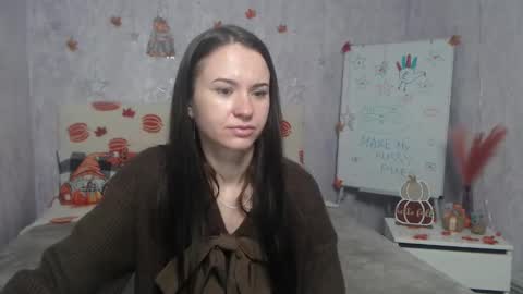 Snapshot of kiaracriegs chatting on 11.16.25 Kara online show from 11.16.25