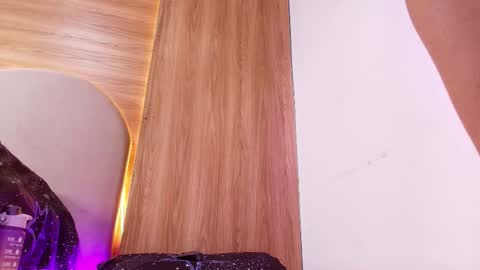 kiaralopez_ online show from 03.27.26