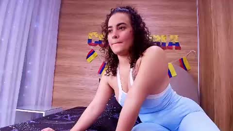 kiaralopez_ online show from 06.25.26