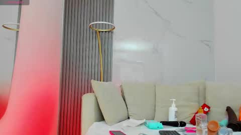 kiaratentation online show from 10.22.25