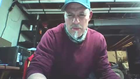 Snapshot of kick_1_down chatting on 12.15.24 kick_1_down online show from 12.15.24