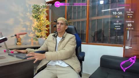 Snapshot of kieran_derek chatting on 01.04.25 Kieran Derek online show from 01.04.25