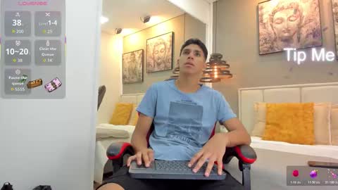 Snapshot of kieran_derek chatting on 11.20.25 Kieran Derek online show from 11.20.25