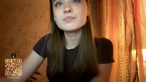 Ola my name is Lissa  Lets hit 10 Thumbs Up together   online show from 02.06.26