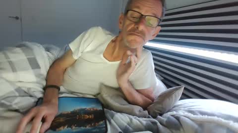 Snapshot of kiki3366 chatting on 11.25.25 kiki3366 online show from 11.25.25