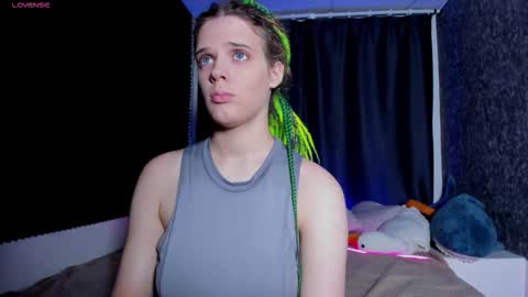 Kiki online show from 10.25.25