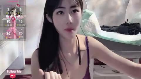 Snapshot of kiki_loveu chatting on 12.20.24 kiki_loveu online show from 12.20.24