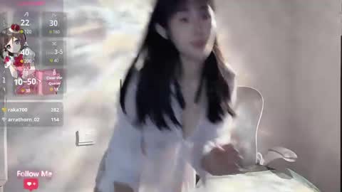 Snapshot of kiki_loveu chatting on 12.21.24 kiki_loveu online show from 12.21.24