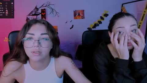 kiki_swan online show from 11.04.25