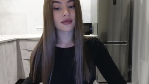 EvaAnna online show from 01.16.25