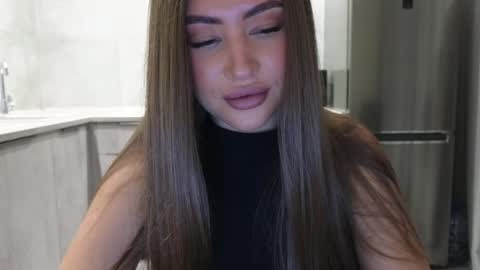 EvaAnna online show from 02.25.25